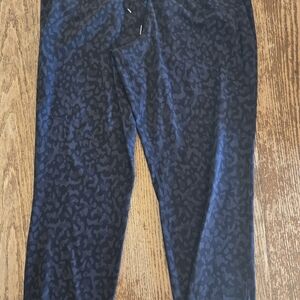 Women's Lululemon Joggers Animal Print